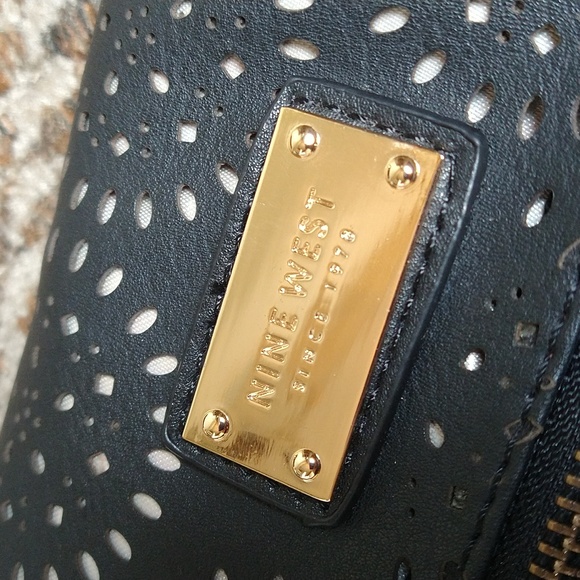 Nine West mini crossbody - Picture 3 of 9